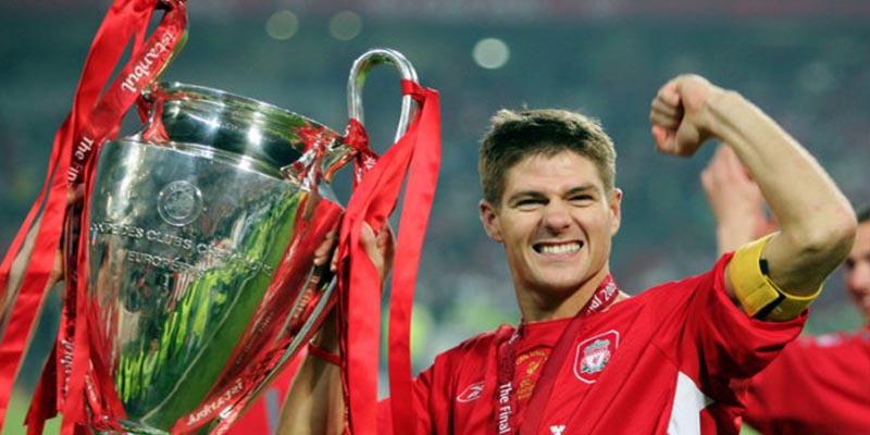 Những điều cần biết về cựu sao bóng đá Steven Gerrard